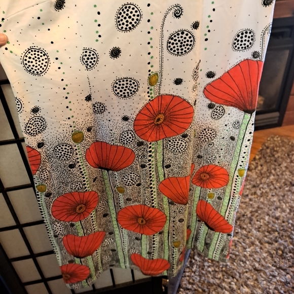Real Life Art Dress ' Poppy Meadow' - Picture 10 of 11